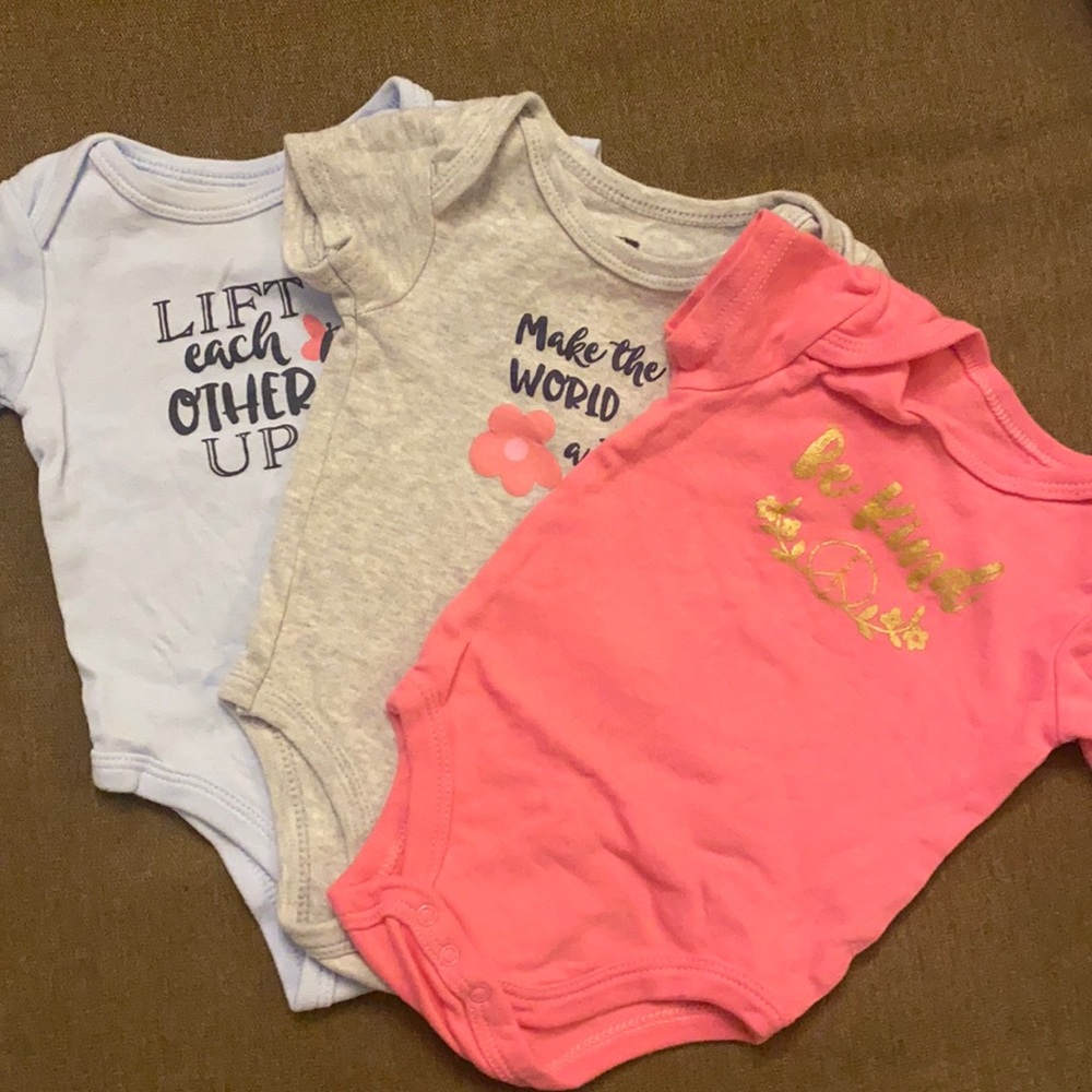 set of 3 bodysuits